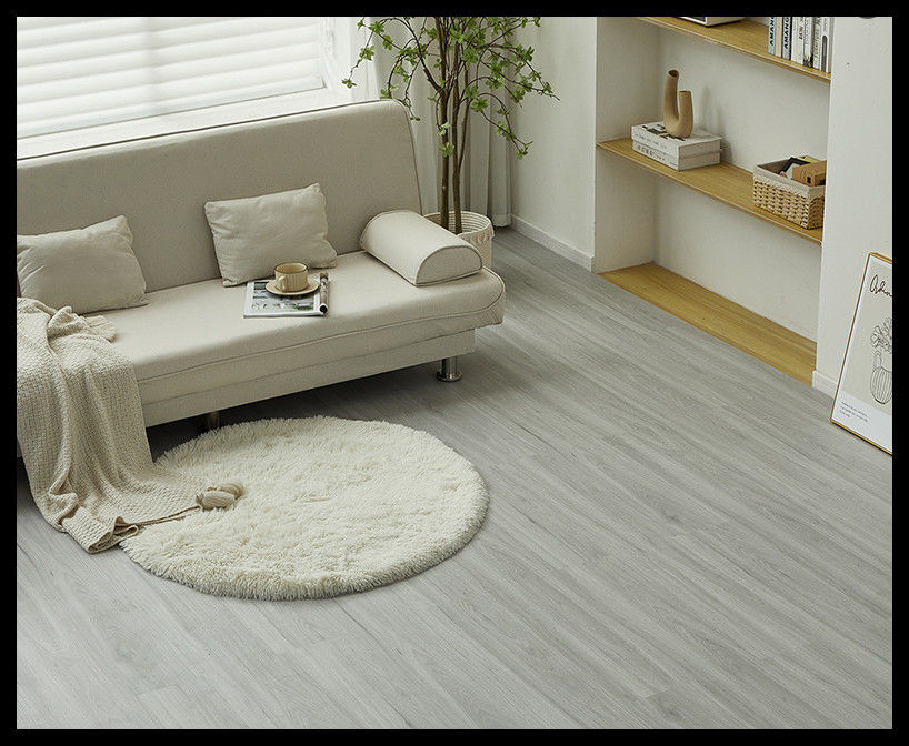마모 층 0.07mm/0.15mm 상층 LVT 바닥 부드럽고 직선
