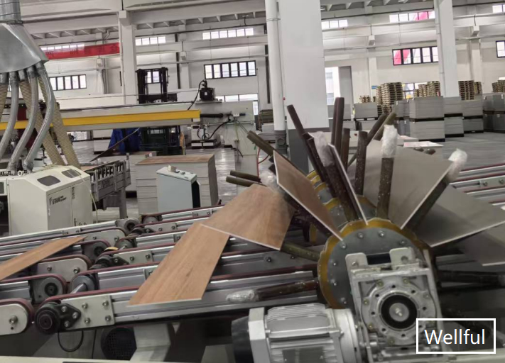 183mmX1220mm SPC판지 바닥 4.0mm--5.0mm UV 코팅 표면 처리